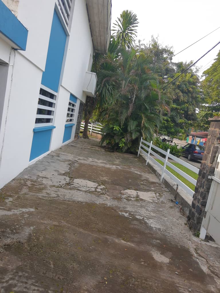 Villa — Douala 3